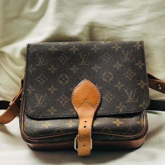 Louis Vuitton Cartouchiere Cross body bag - Picture 2 of 16